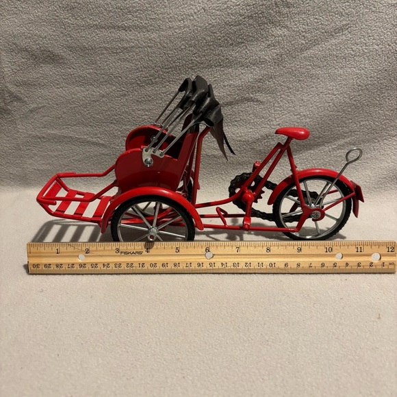 Miniature die-cast Red 3-Wheeled cycle Rickshaw Carriage Vietnam Antique Coin - Picture 2 of 7